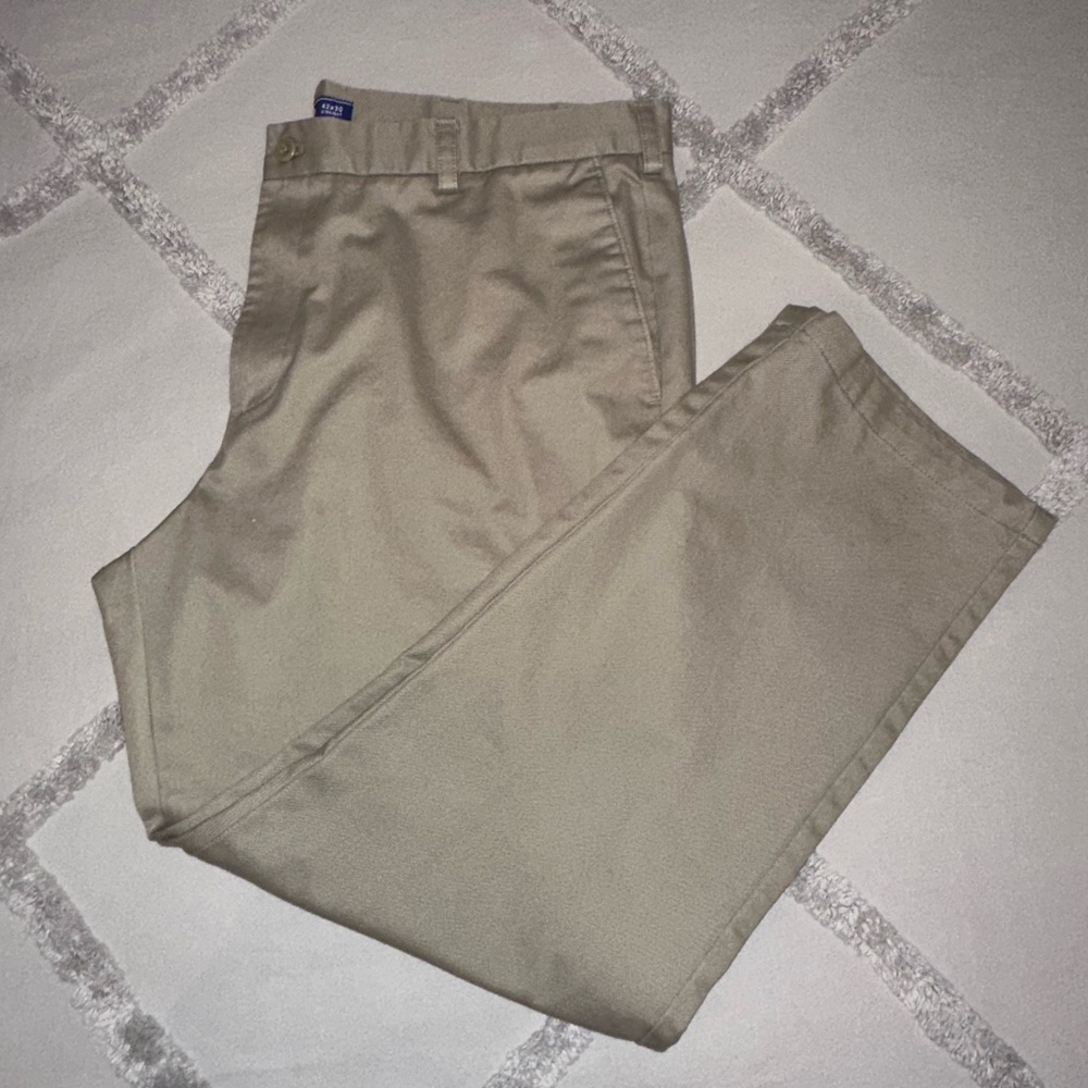Izod Men’s Khaki Pants